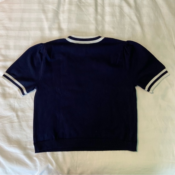 Forever 21 navy cropped sweater - Picture 2 of 3